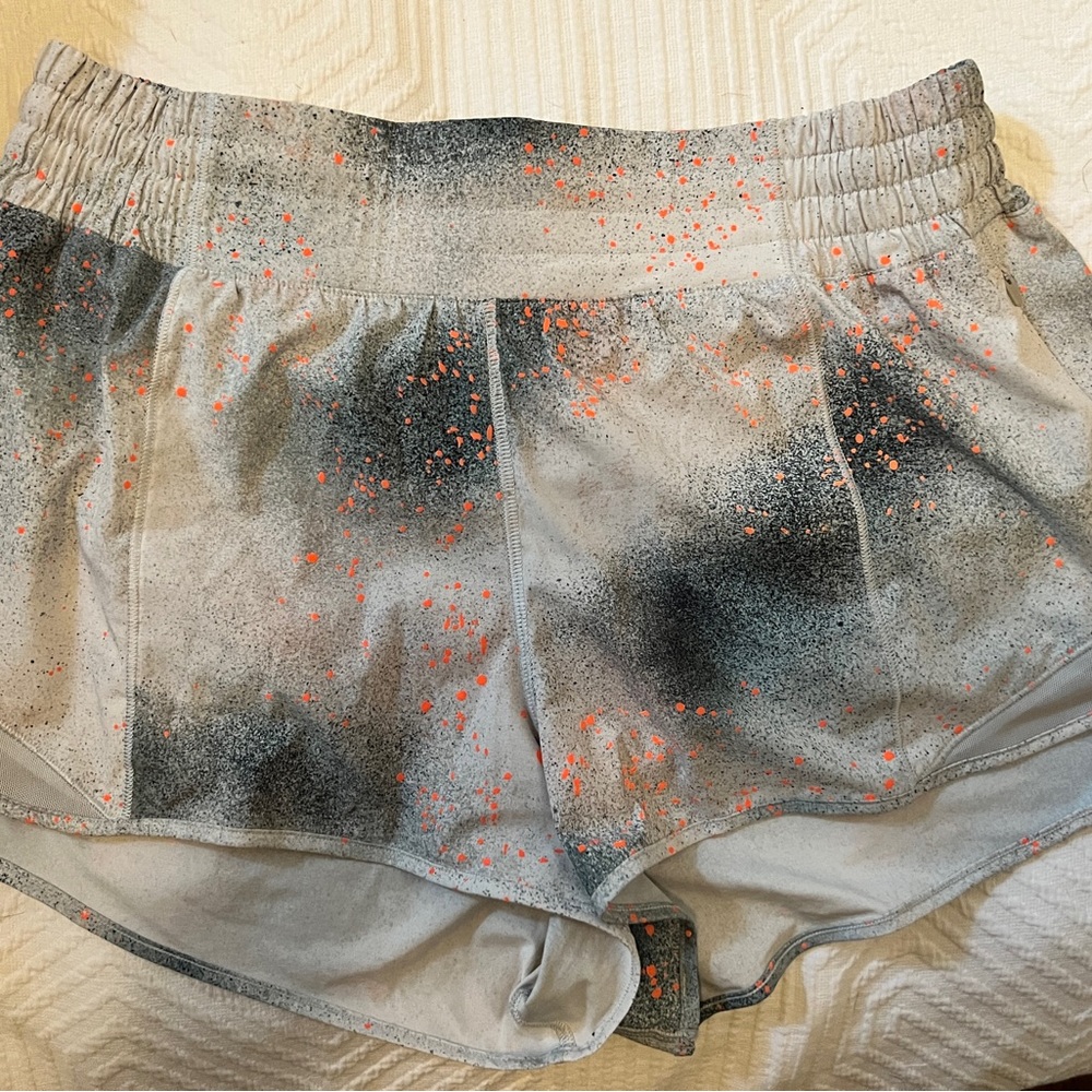 Lululemon Hotty Hot Shorts 2.5” Reflective